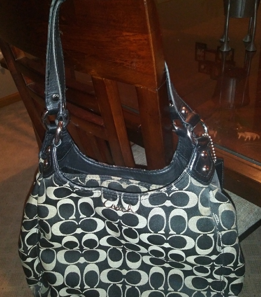Coach medium handbag